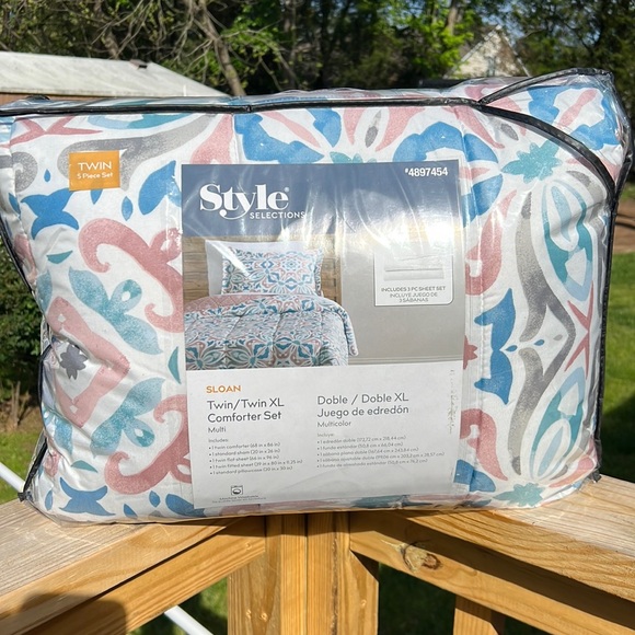 Style Selections Bedding Twin Twin Xl Comforter Set Poshmark